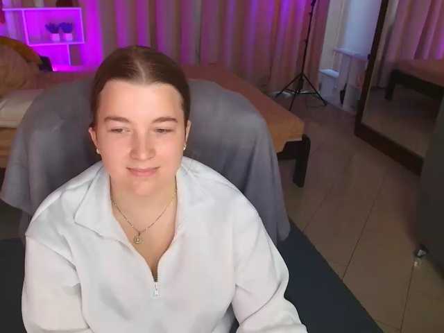 Miaa-Berry live cam on BongaCams
