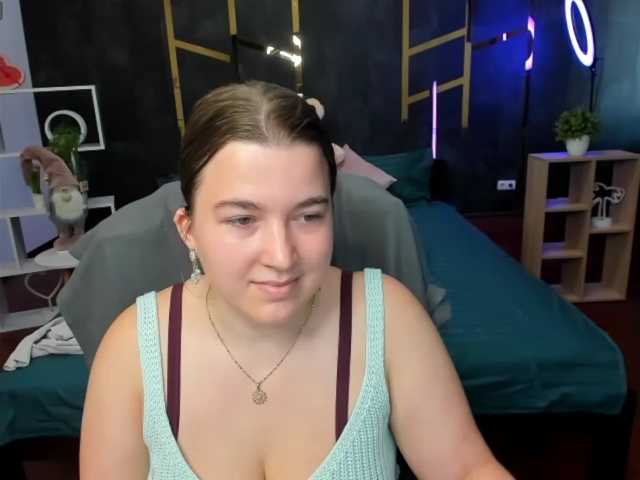 Miaa-Berry live cam on BongaCams