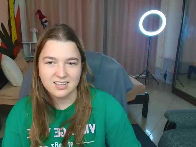 Miaa-Berry live cam on BongaCams