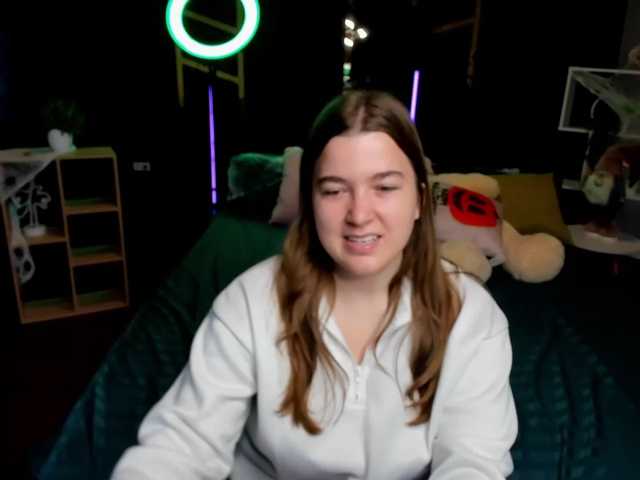 Miaa-Berry live cam on BongaCams