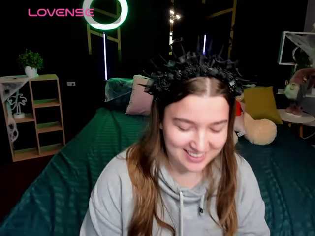 Miaa-Berry live cam on BongaCams