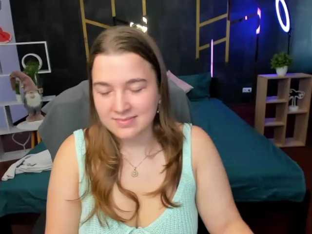 Miaa-Berry live cam on BongaCams