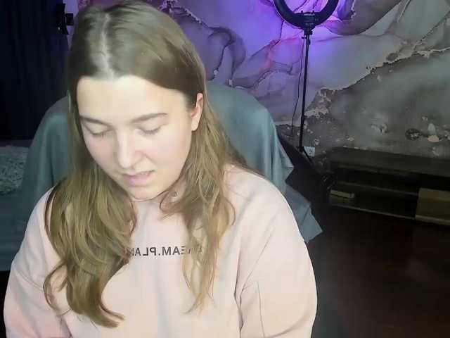 Miaa-Berry live cam on BongaCams