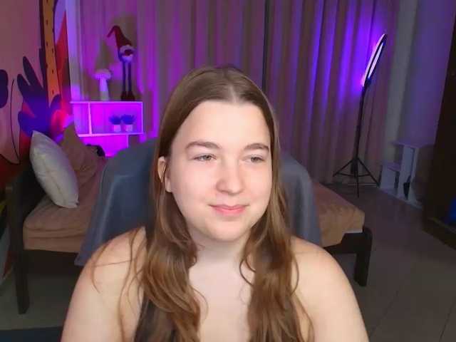 Miaa-Berry webcam bongacams model stream image
