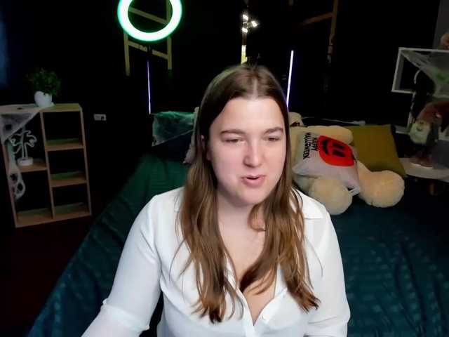 Miaa-Berry live cam on BongaCams