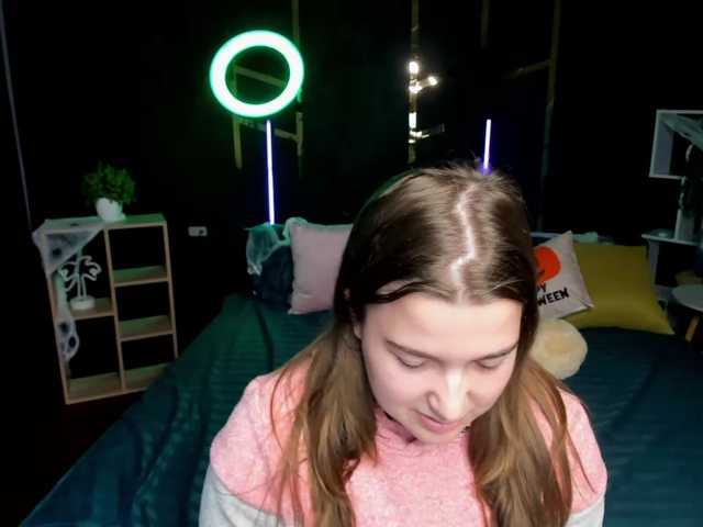 Miaa-Berry live cam on BongaCams