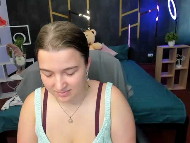 Miaa-Berry live cam on BongaCams
