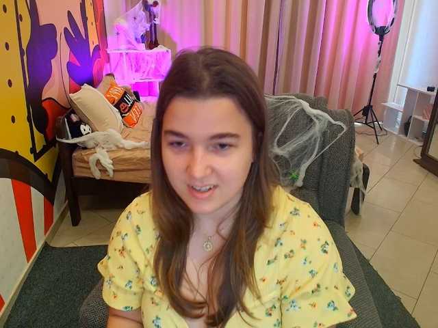 Miaa-Berry live cam on BongaCams