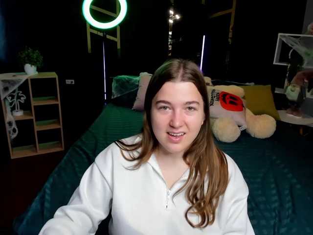 Miaa-Berry live cam on BongaCams