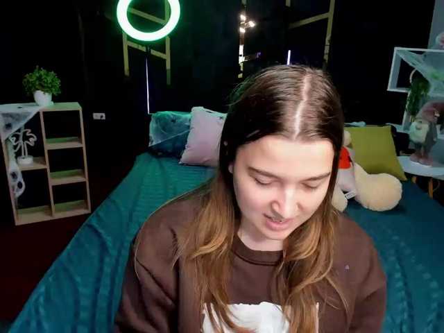 Miaa-Berry live cam on BongaCams