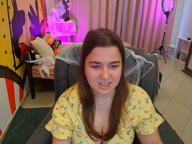 Miaa-Berry live cam on BongaCams