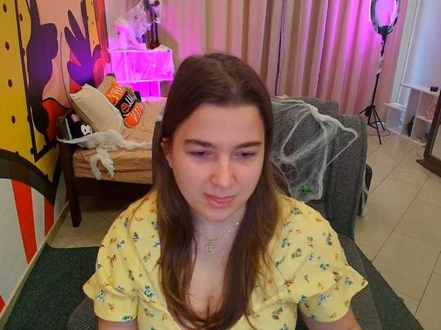 Miaa-Berry live cam on BongaCams