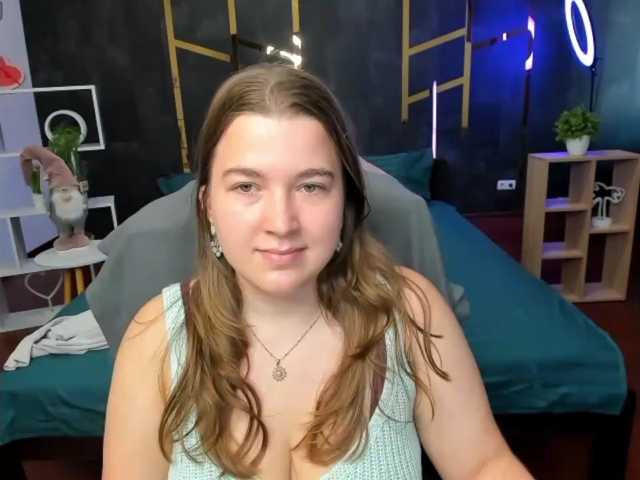 Miaa-Berry live cam on BongaCams