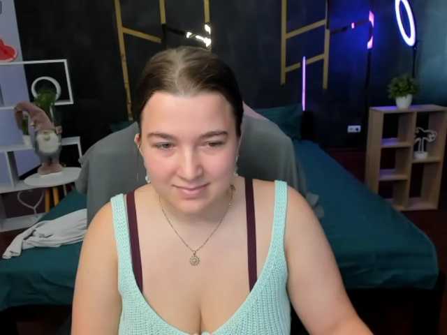 Miaa-Berry live cam on BongaCams