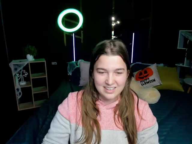 Miaa-Berry live cam on BongaCams