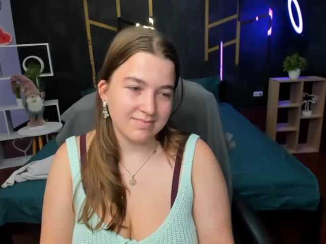 Miaa-Berry live cam on BongaCams