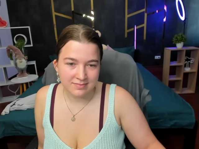 Miaa-Berry live cam on BongaCams