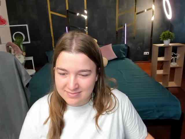 Miaa-Berry Live Webcam on BongaCams