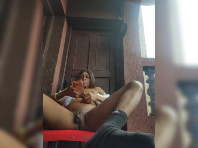 Naughtsexynia live cam on BongaCams