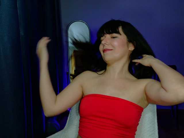 rosebee1 live cam on BongaCams