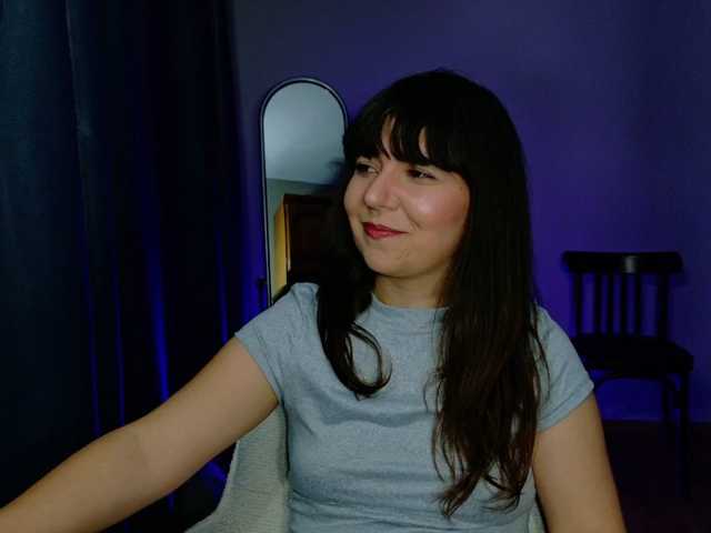 rosebee1 live cam on BongaCams