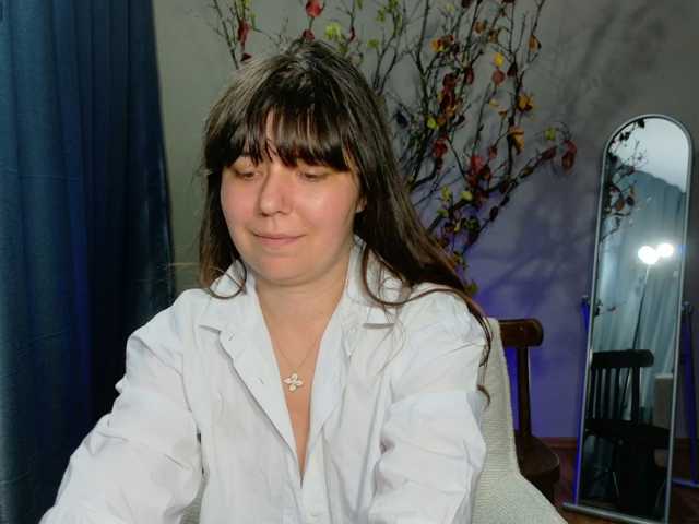 rosebee1 live cam on BongaCams