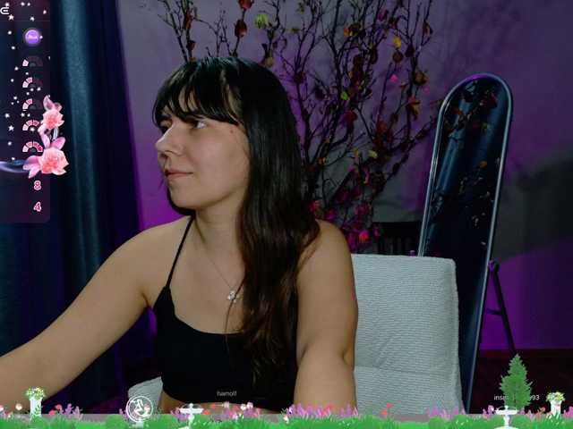 rosebee1 live cam on BongaCams