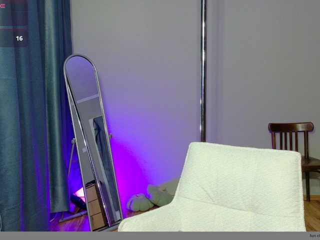 rosebee1 live cam on BongaCams