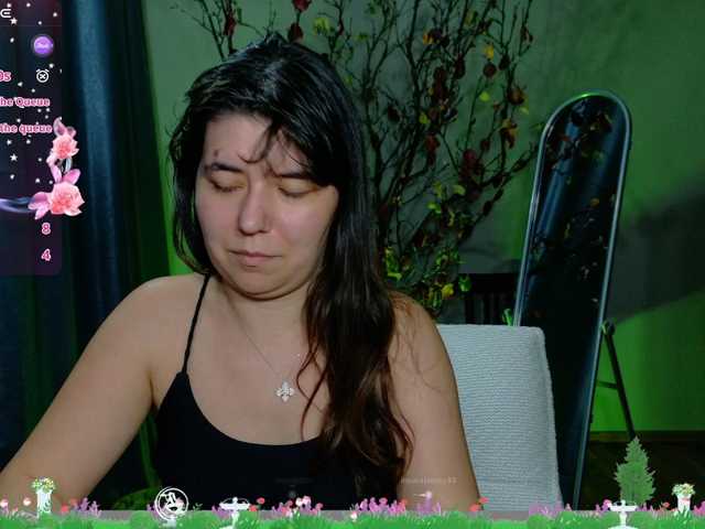 rosebee1 live cam on BongaCams