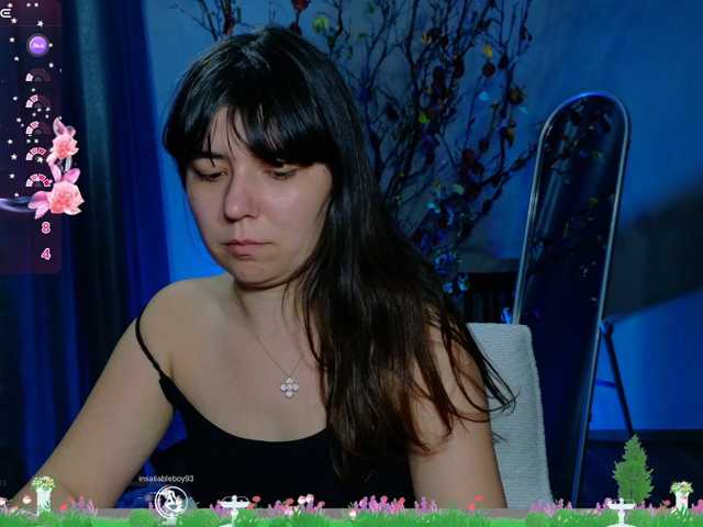 rosebee1 live cam on BongaCams