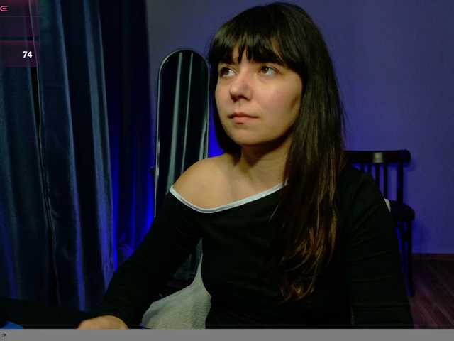 rosebee1 live cam on BongaCams