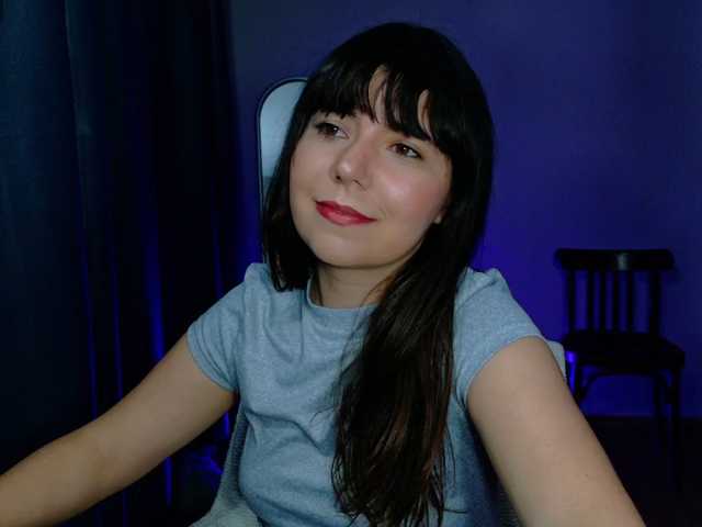 rosebee1 live cam on BongaCams
