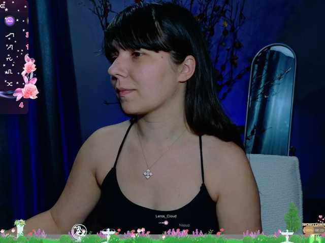 rosebee1 live cam on BongaCams