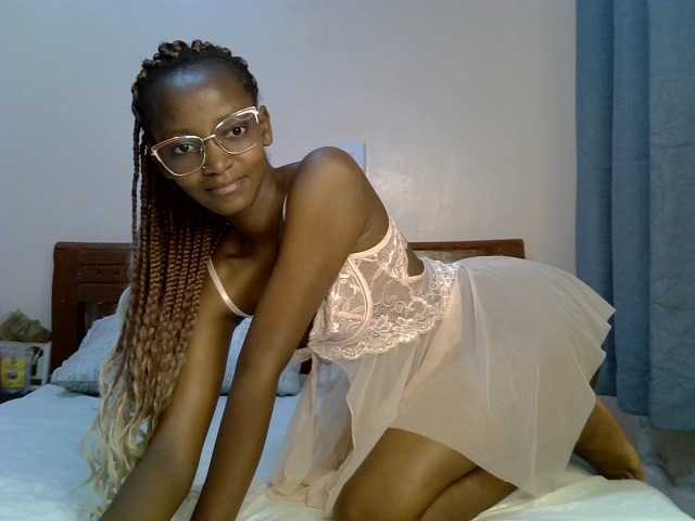 Naughty-nickita live cam on BongaCams