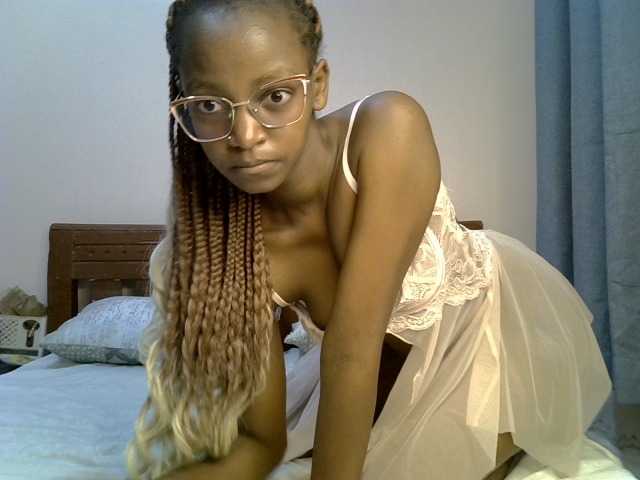 Naughty-nickita live cam on BongaCams