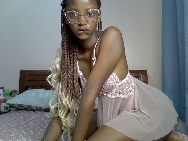 Naughty-nickita live cam on BongaCams