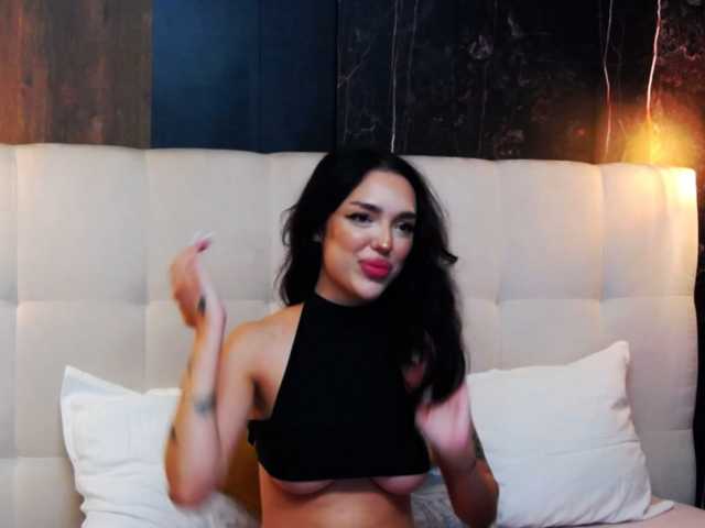 IrinaDembrovski live cam on BongaCams