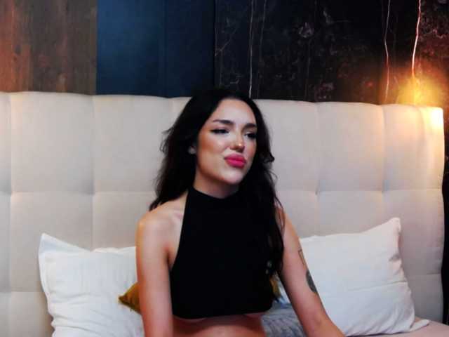 IrinaDembrovski live cam on BongaCams