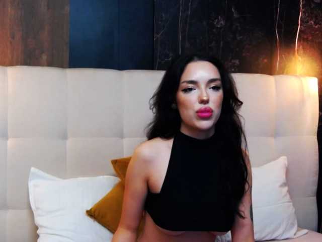 IrinaDembrovski live cam on BongaCams