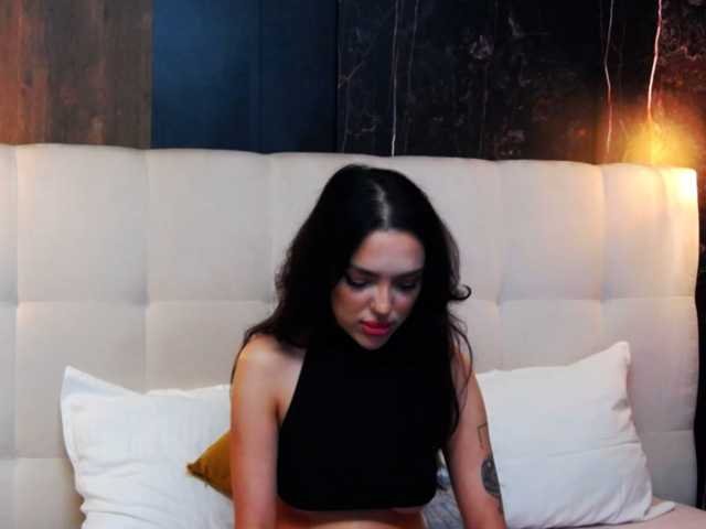 IrinaDembrovski live cam on BongaCams