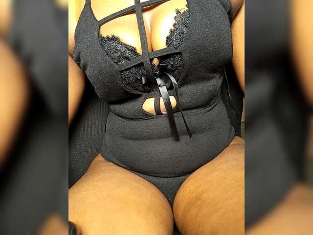 Tracyluna live cam on BongaCams