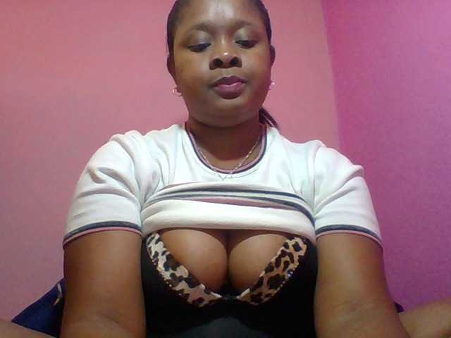 Lucianah4 live cam preview