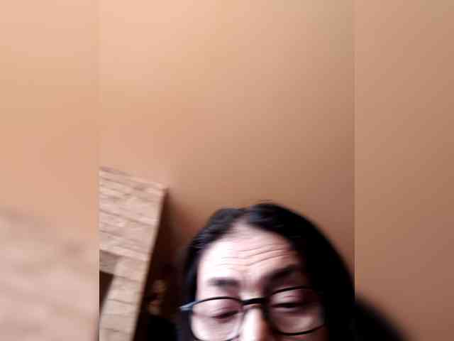 Lovetina4ever webcam
