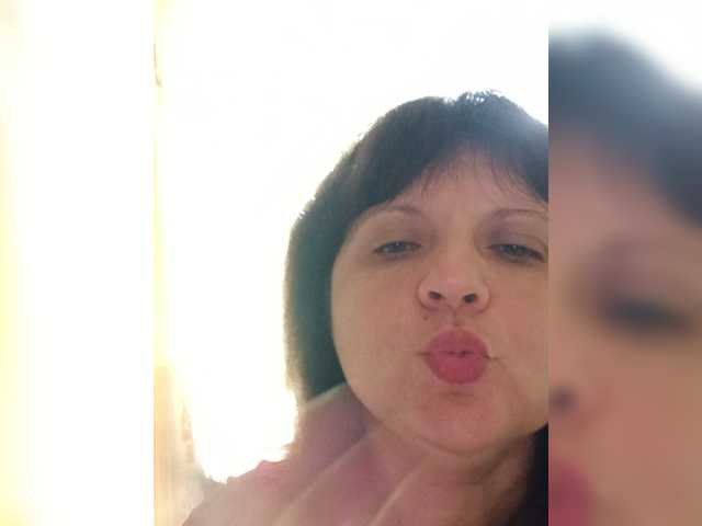 JudiJ live cam preview