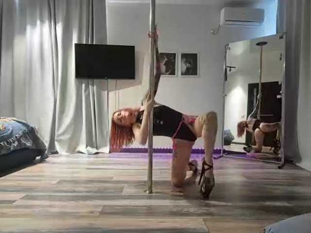 ErikaOps live cam on BongaCams
