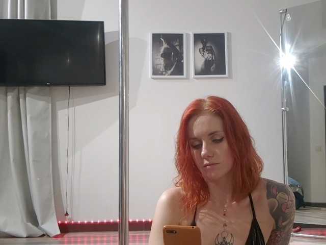 ErikaOps live cam on BongaCams