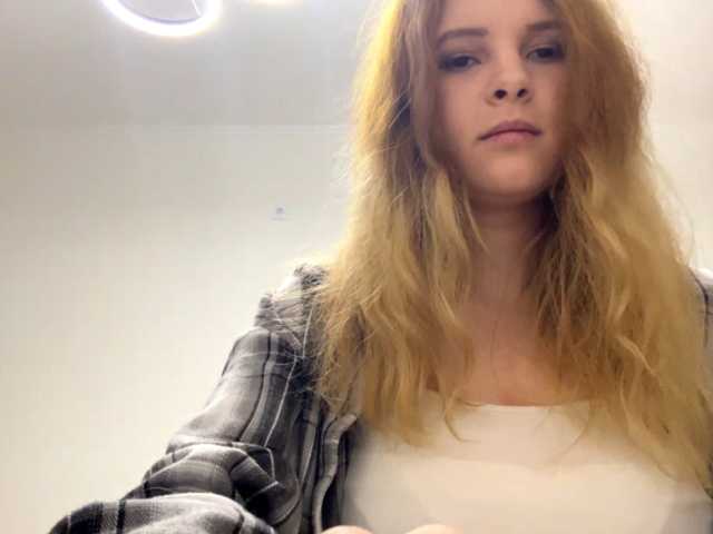 BonnyCrem live cam on BongaCams