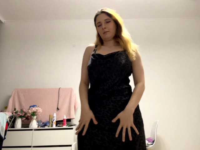 BonnyCrem live cam on BongaCams