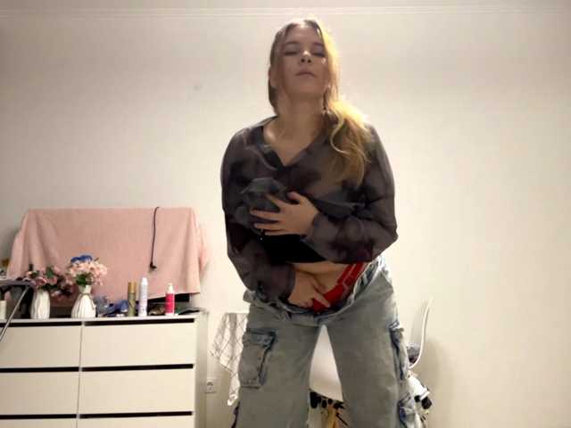 BonnyCrem live cam on BongaCams