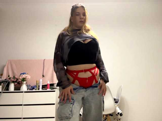 BonnyCrem live cam on BongaCams